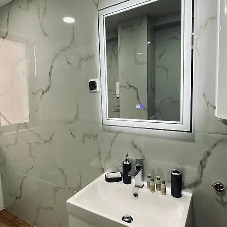 公寓 узунови 桑丹斯基