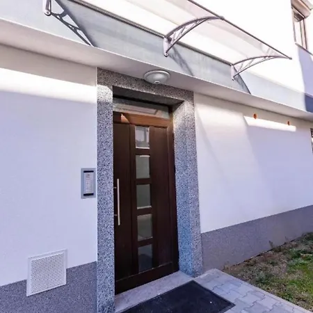 公寓 узунови